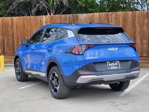 New 2026 Kia Sportage EX w/ EX Panorama Roof Package image 3