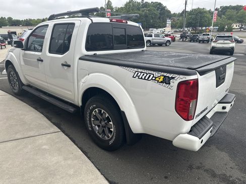 Used 2020 Nissan Frontier PRO-4X w/ Pro-4x Utility Package AWD/4WD image 6