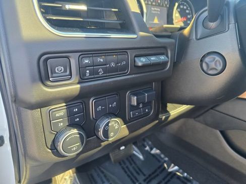 Used 2021 Chevrolet Suburban High Country AWD/4WD image 24