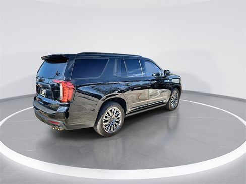 Used 2023 GMC Yukon Denali Ultimate image 8