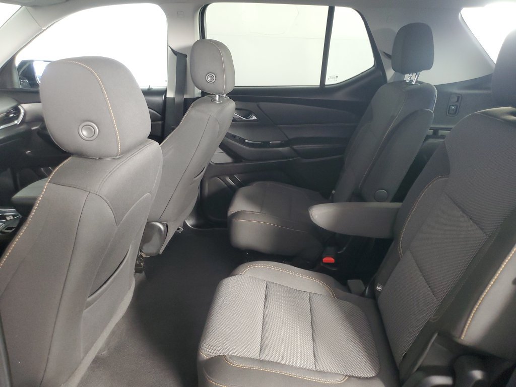 Used 2020 Chevrolet Traverse LT FWD image 13
