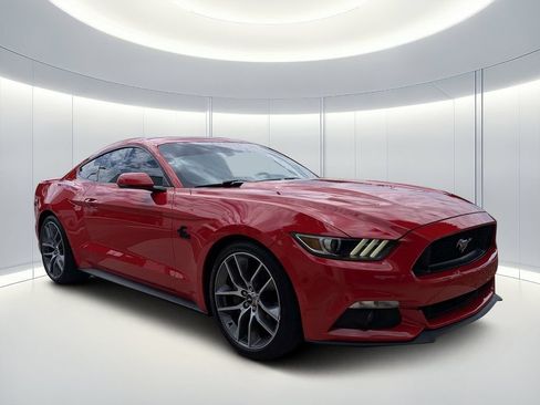 Used 2017 Ford Mustang GT Premium RWD image 1