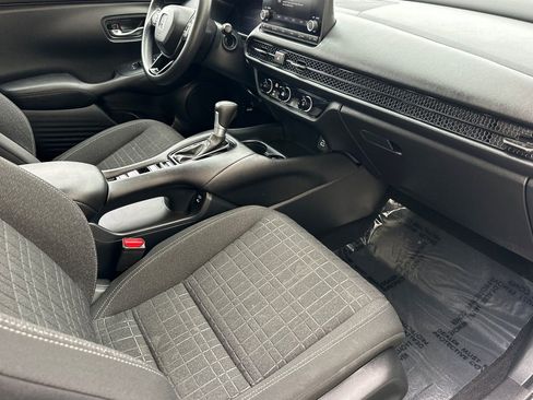 Used 2024 Honda HR-V LX image 19