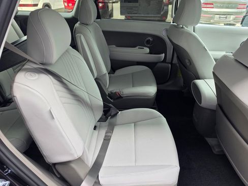 New 2026 Hyundai Palisade FWD Hybrid image 18