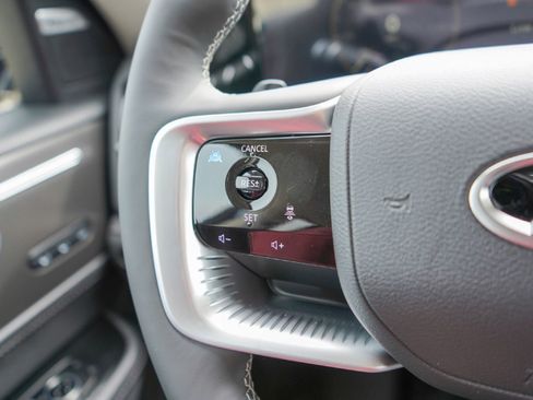 New 2026 INFINITI QX80 Luxe image 12