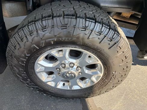 Used 2023 RAM 2500 Laramie AWD/4WD image 12