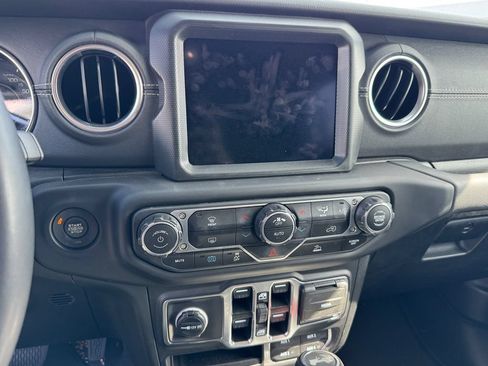 Used 2023 Jeep Wrangler Unlimited Sahara AWD/4WD image 24