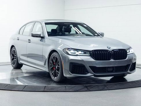 Used 2023 BMW 540i xDrive w/ M Sport Package image 4