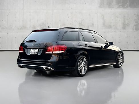 Used 2016 Mercedes-Benz E 350 4MATIC Sport Wagon image 7