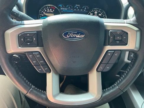 Used 2020 Ford F150 Lariat w/ Equipment Group 502A Luxury AWD/4WD image 18