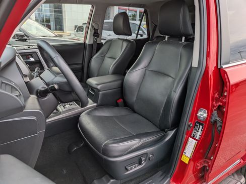Used 2022 Toyota 4Runner Limited AWD/4WD image 15