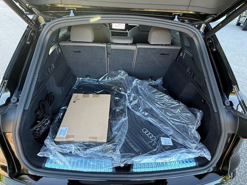 New 2025 Audi Q5 Premium Plus image 54