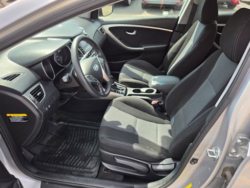 Used 2015 Hyundai Elantra GT FWD image 8