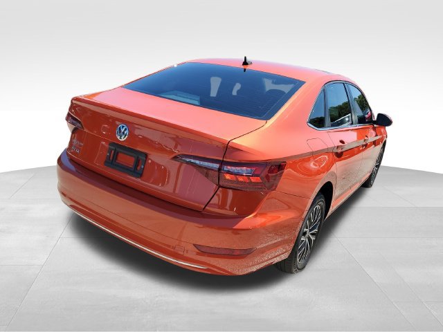 Used 2020 Volkswagen Jetta SE w/ SE Cold Weather Package FWD image 4