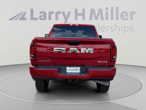 New 2026 RAM 2500 Big Horn AWD/4WD image 4