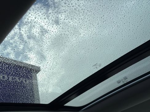 Certified 2025 Volvo S60 B5 Core image 28