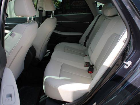 Used 2025 Hyundai Sonata SEL FWD image 38