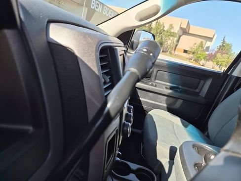 Used 2014 RAM 2500 Tradesman w/ Chrome Appearance Group AWD/4WD image 18