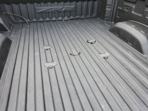 Used 2024 Chevrolet Silverado 2500 ZR2 w/ Technology Package image 19