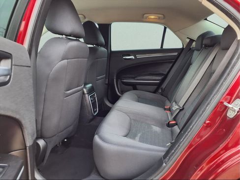 Used 2021 Chrysler 300 Touring w/ Sport Appearance Package image 13