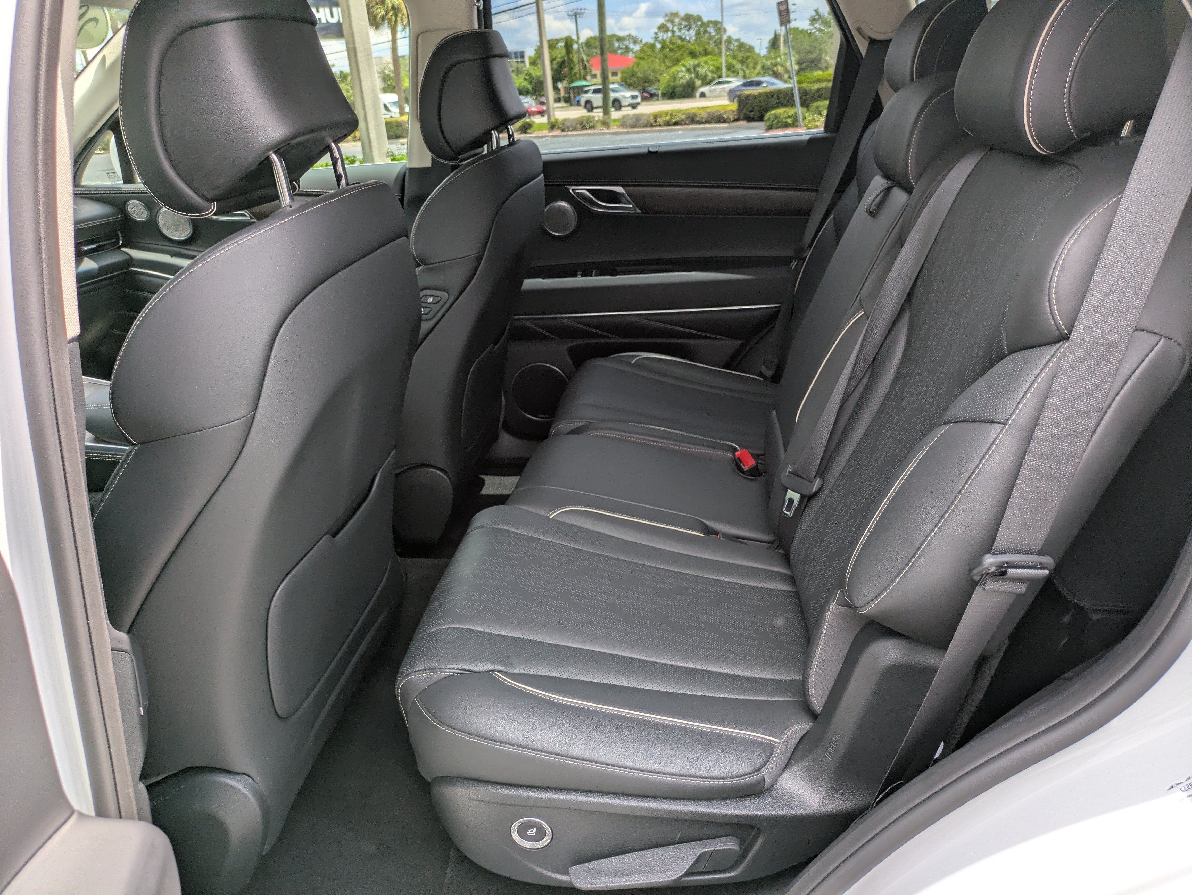 Used 2023 Genesis GV80 2.5T w/ Prestige Package AWD/4WD image 13
