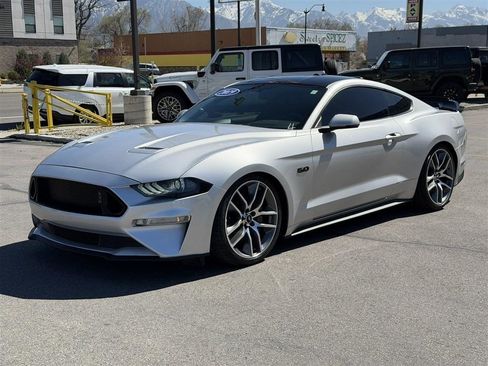 Used 2019 Ford Mustang GT Premium w/ Equipment Group 401A image 3
