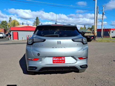 Used 2024 Buick Encore GX Avenir w/ Avenir Convenience Package image 5