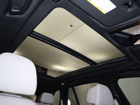 Certified 2022 BMW X5 sDrive40i w/ Premium Package image 19