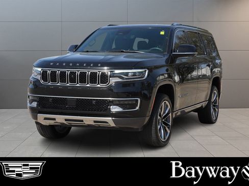 Used 2022 Jeep Wagoneer Series III w/ Premium Group I image 1