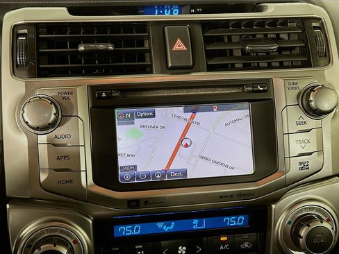 Used 2016 Toyota 4Runner Limited image 21