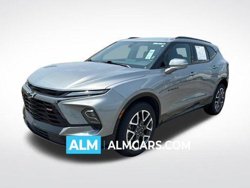 Used 2025 Chevrolet Blazer RS FWD image 1