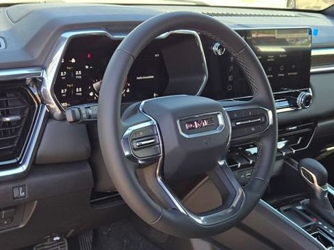 New 2026 GMC Canyon Elevation RWD image 7