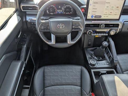 Certified 2025 Toyota Tacoma TRD Off-Road w/ TRD Off Road Premium Package AWD/4WD image 11