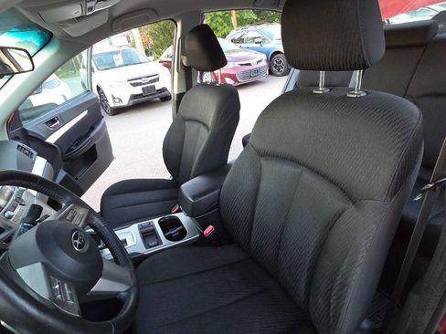 Used 2010 Subaru Legacy 2.5i Premium AWD/4WD image 29