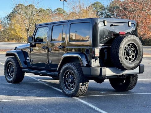 Used 2014 Jeep Wrangler Unlimited Sahara image 5