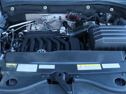 Used 2021 Volkswagen Atlas Cross Sport SE w/ Panoramic Sunroof Package AWD/4WD image 61