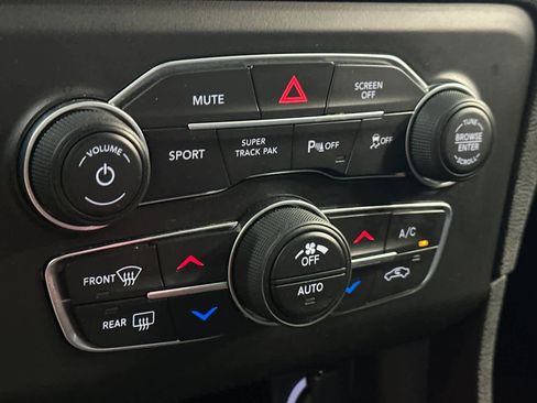 Used 2021 Dodge Charger R/T image 21