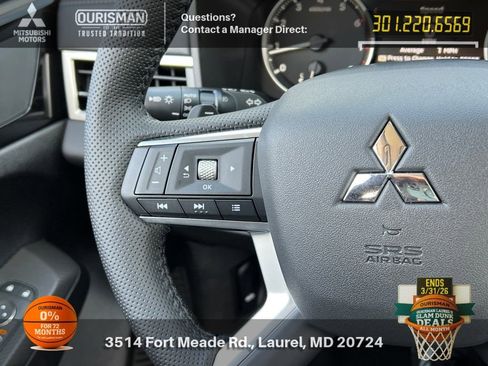 New 2025 Mitsubishi Outlander SE image 27