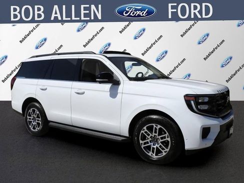 Used 2025 Ford Expedition Active AWD/4WD image 1