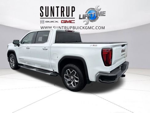 Used 2023 GMC Sierra 1500 SLT w/ SLT Premium Package image 3