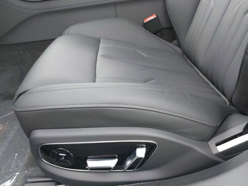 New 2026 Audi A8 L 3.0T AWD/4WD image 32