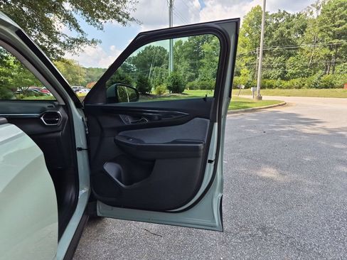 New 2026 Chevrolet TrailBlazer LT w/ Driver Confidence Package FWD image 34