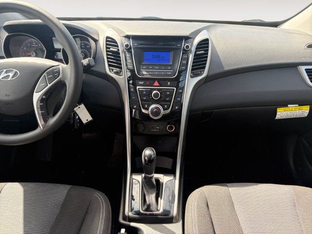 Used 2016 Hyundai Elantra GT FWD image 11