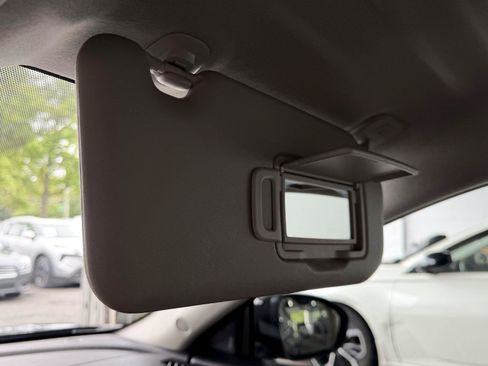 Used 2023 Nissan Sentra SV FWD image 31