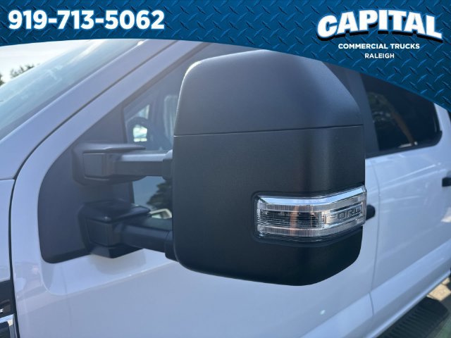 New 2026 Ford F550 4x4 Crew Cab image 14