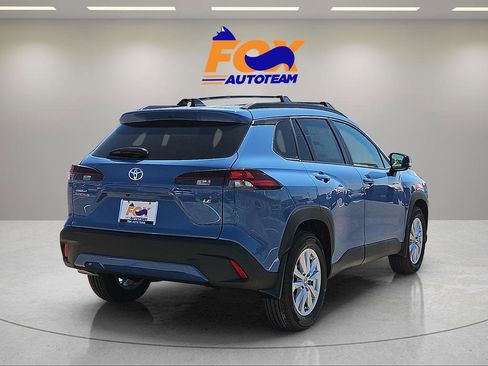 Used 2026 Toyota Corolla Cross LE FWD image 4