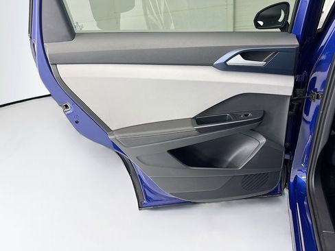 Certified 2024 Volkswagen Taos SE image 24