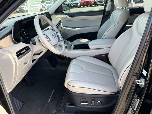 Used 2023 Hyundai Palisade Limited FWD image 11