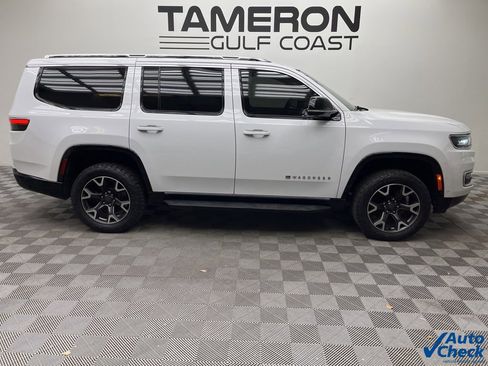 Used 2023 Jeep Wagoneer Series III w/ Convenience Group I image 4