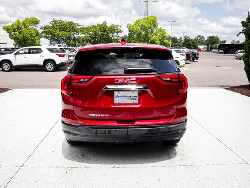 Used 2018 GMC Terrain SLE FWD image 10